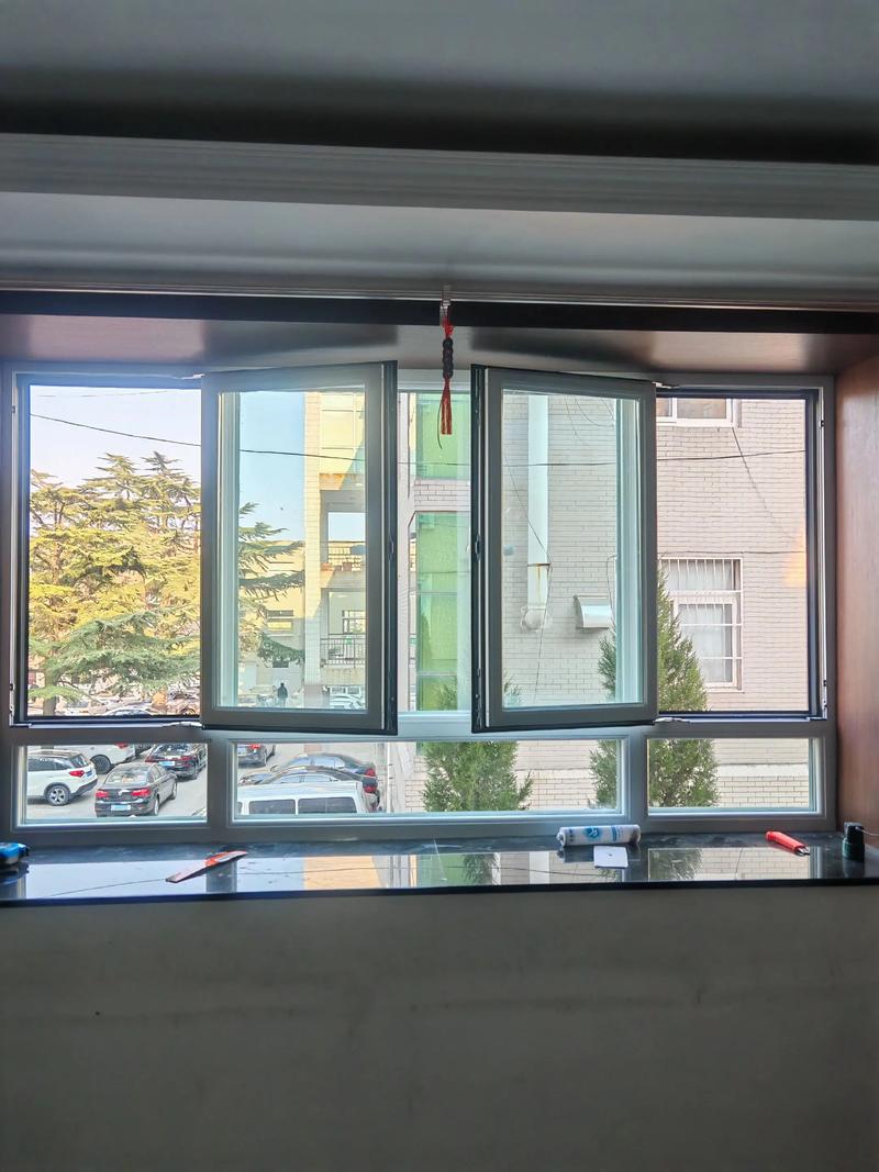 桐城门窗：洞悉市场先机，定制家居之美